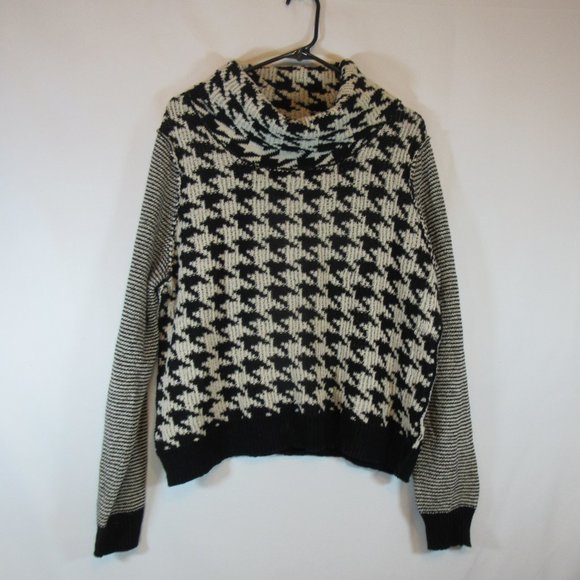 Lucky Brand Sweaters - Lucky Brand Black White Houndstooth Cowl Neck Sweater